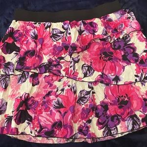 Cato floral, layered mini skirt, and size Large